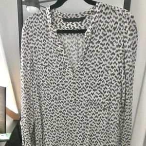 Zara White/Gray print tunic